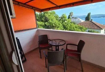 Izdavanje, jednosoban stan, 44m², Tivat, Crna Gora - image 2