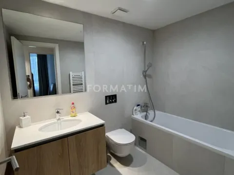 Izdavanje, trosoban stan, 84m², Savski Venac, Beograd - image 3