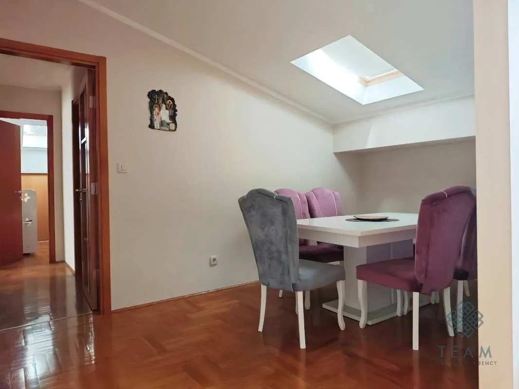 Prodaja, trosoban stan, 92m², Autobuska stanica, Podgorica
