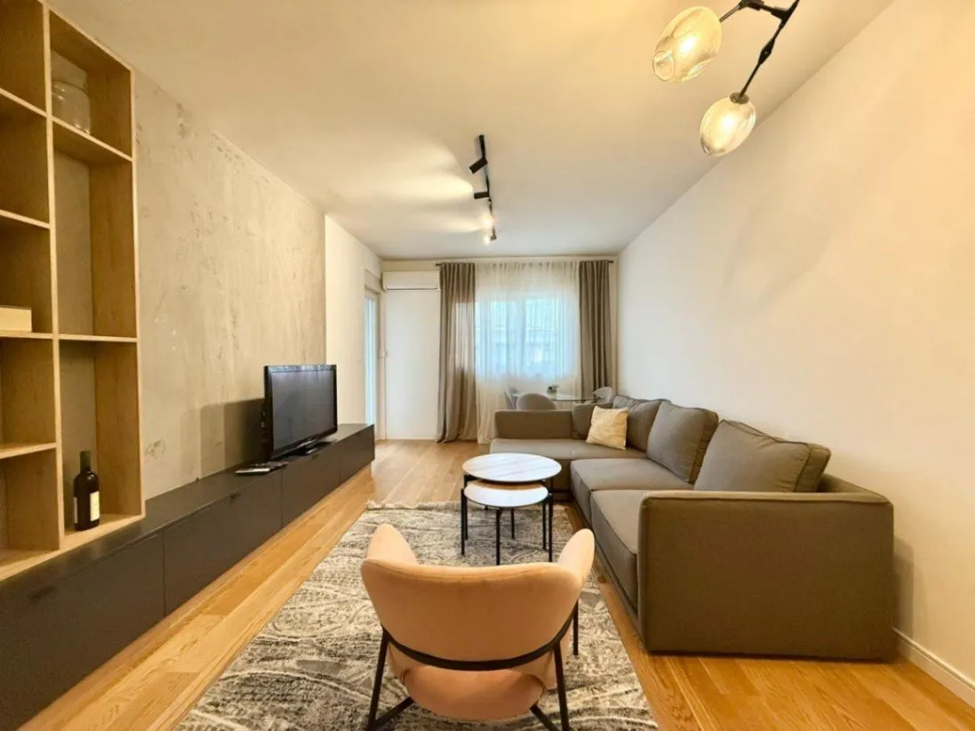 Prodaja, jednosoban stan, 49m², Central Point, Podgorica