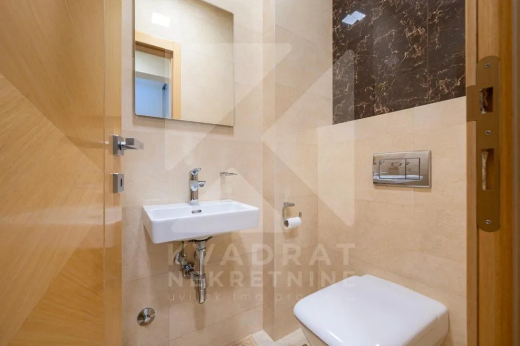 Prodaja, dvosoban stan, 71m², Momišići, Podgorica