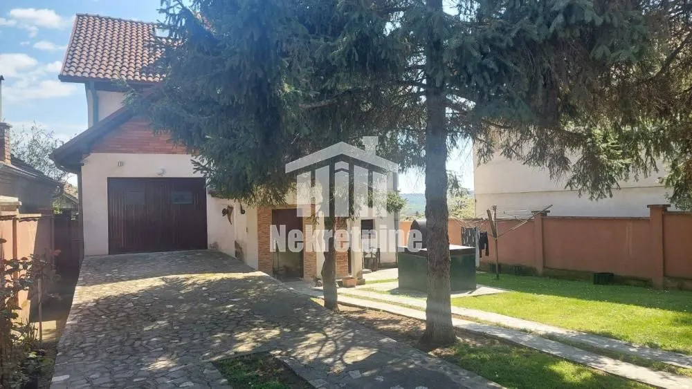 Sale, house, 250m², Voždovac Sve Podlokacije, Beograd