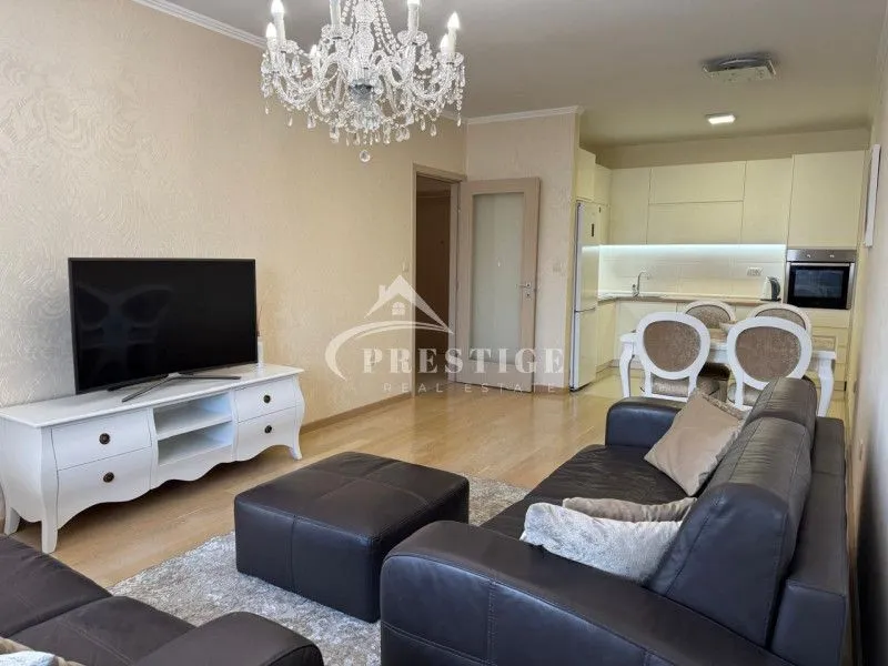 Izdavanje, dvosoban stan, 75m², City Kvart, Podgorica