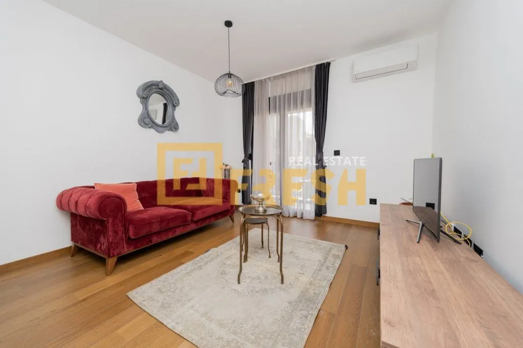 Prodaja, dvosoban stan, 70m², Ljubović, Podgorica