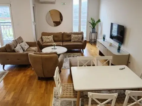 Prodaja, četvorosoban stan, 160m², Podgorica, Crna Gora - image 3