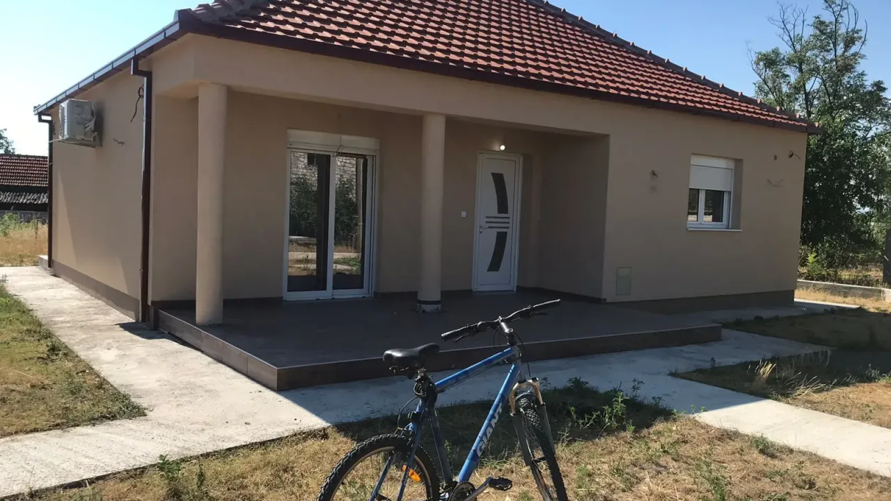 Sale, house, 100m², Mataguži, Podgorica