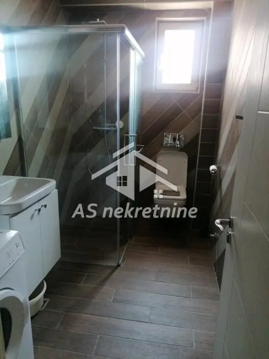 Izdavanje, trosoban stan, 62m², Lekino Brdo, Voždovac Sve Podlokacije