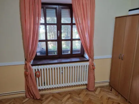 Prodaja, kuća, 213m², Centar, Zrenjanin - image 8