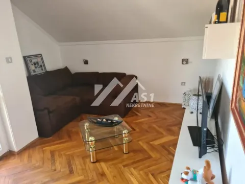 Izdavanje, kuća, 220m², Sremski Karlovci, Novi Sad - image 4