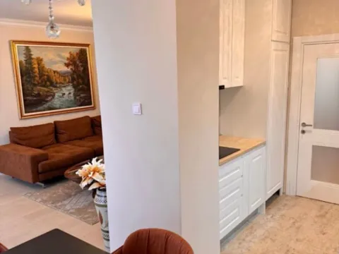 Izdavanje, trosoban stan, 95m², Preko Morače, Podgorica - image 3