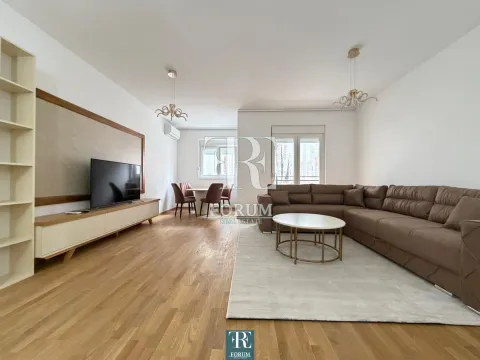 Izdavanje, dvosoban stan, 81m², Stari Aerodrom, Podgorica - image 1