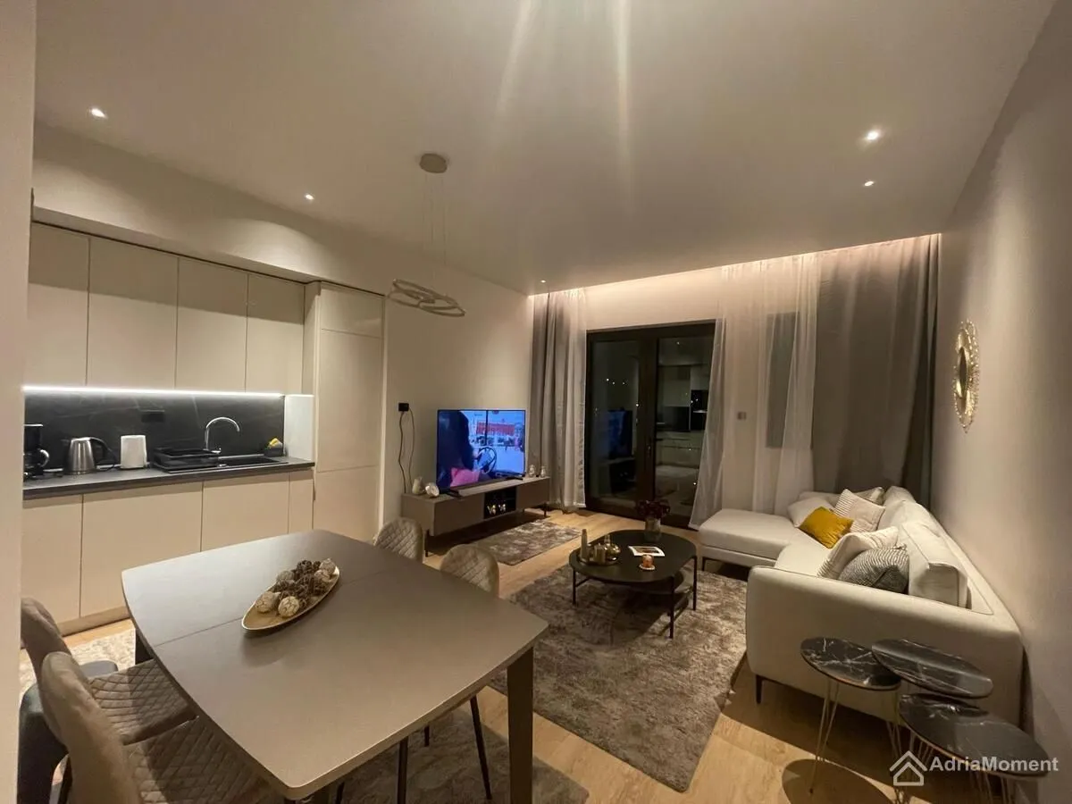 Prodaja, dvosoban stan, 90m², Porto Montenegro, Tivat