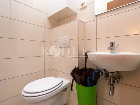 Izdavanje, dvosoban stan, 68m², City Kvart, Podgorica - image 10
