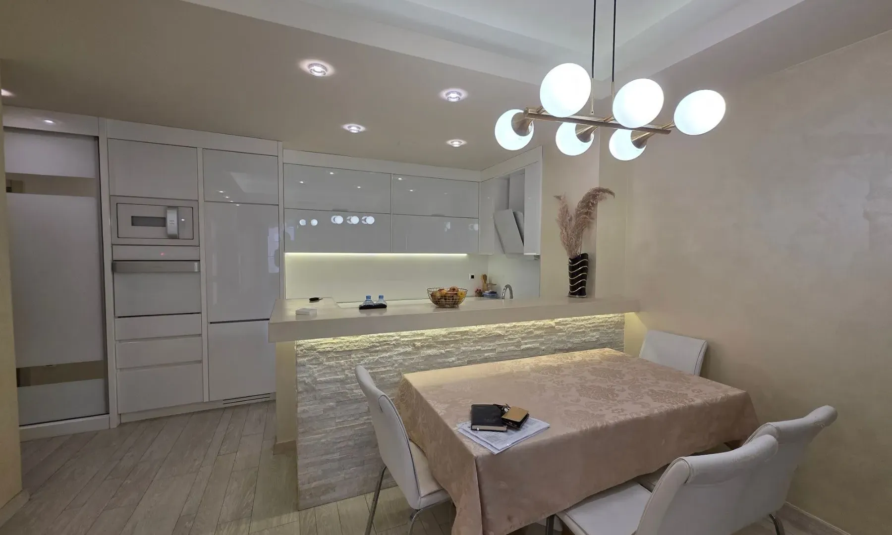 Sale, two bedroom apartment, 80m², Budva, Crna Gora