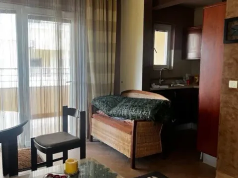 Sale, one bedroom apartment, 60m², Bečići, Budva - image 2