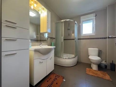 Izdavanje, stan, 95m², Centar, Budva - image 7