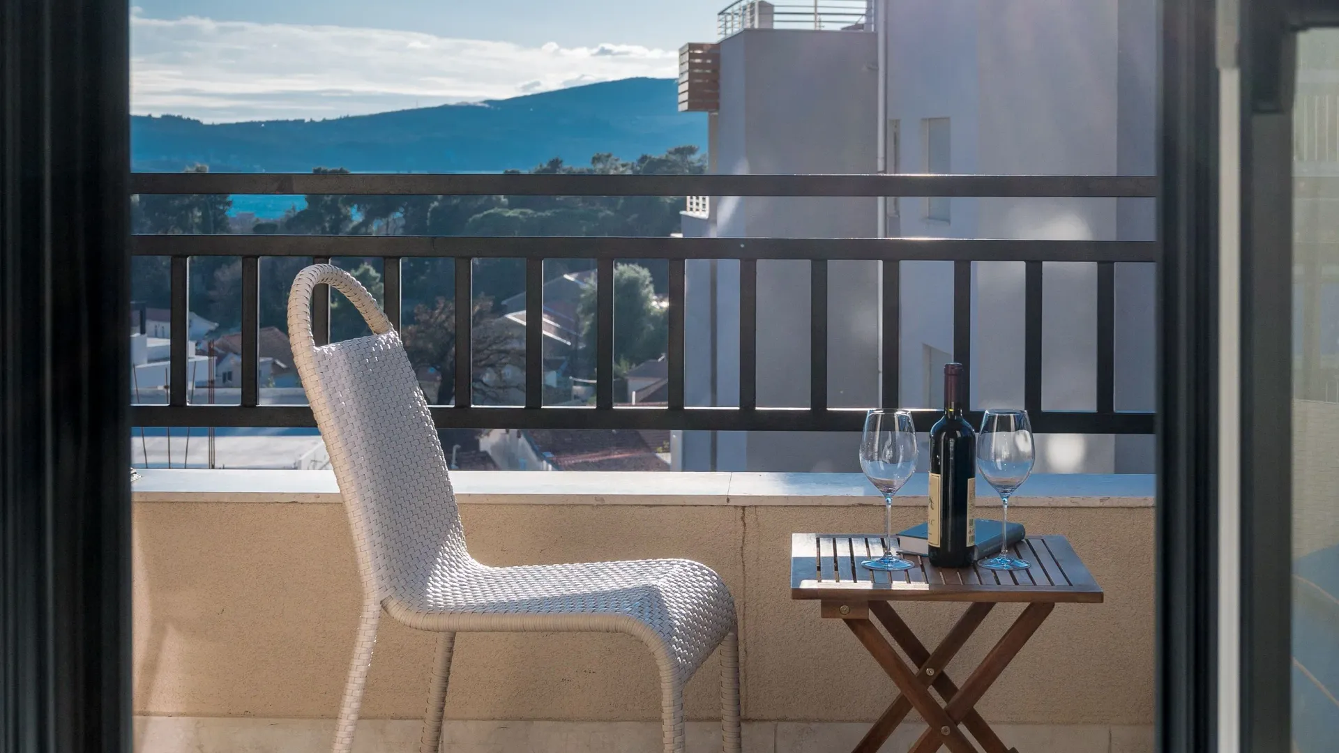 Prodaja, dvosoban stan, 63m², Pod Kuk, Tivat