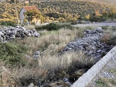 Prodaja, plac, 685m², Doljani, Podgorica - image 2