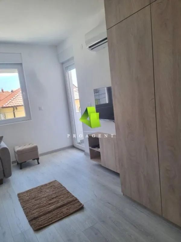 Izdavanje, stan, 33m², Pantelej, Niš