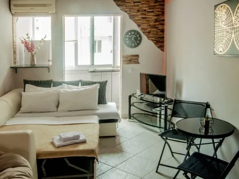 Sale, one bedroom apartment, 21m², Bečići, Budva - image 1