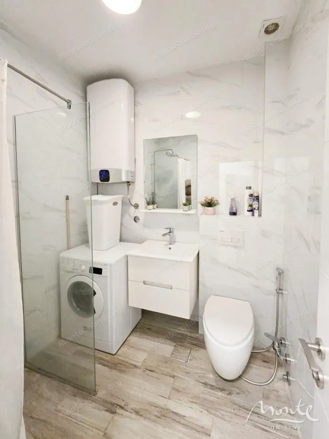 Prodaja, jednosoban stan, 38m², Bečići, Budva