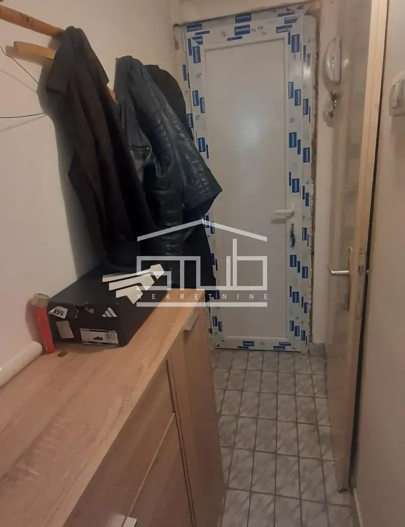 Prodaja, stan, 19m², Cerak, Beograd