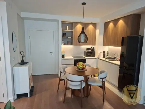 Izdavanje, dvosoban stan, 61m², Savski Venac, Beograd - image 3