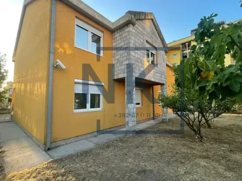Izdavanje, kuća, 250m², Stari Aerodrom, Podgorica - image 3