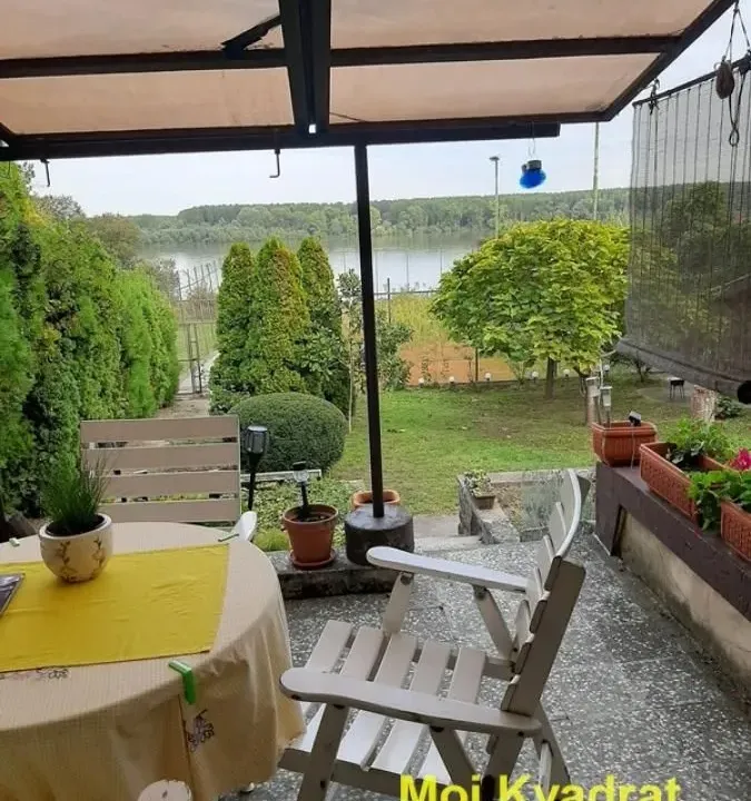 Prodaja, kuća, 175m², Stari Banovci, Stara Pazova