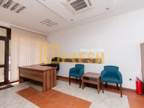 Izdavanje, poslovni prostor, 81m², Zabjelo, Podgorica - image 11