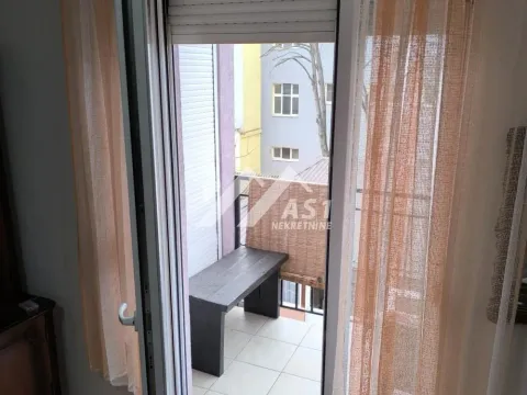 Rent, one bedroom apartment, 38m², Rotkvarija, Novi Sad Sve Podlokacije - image 7