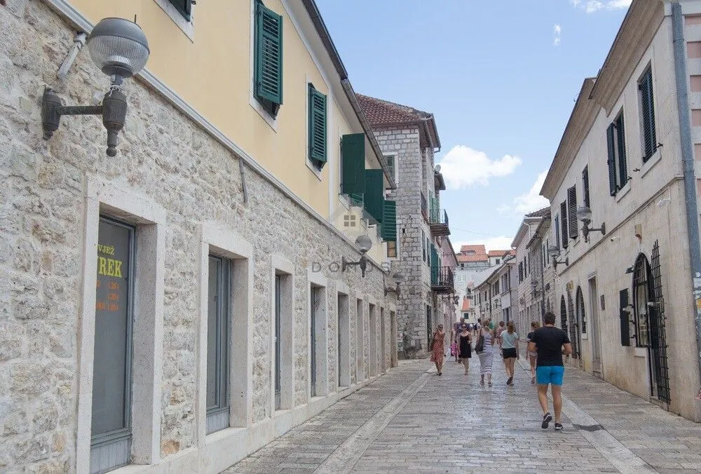 Sale, office space, 102m², Herceg Novi, Crna Gora