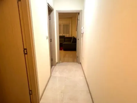 Izdavanje, jednosoban stan, 54m², City Kvart, Podgorica - image 5