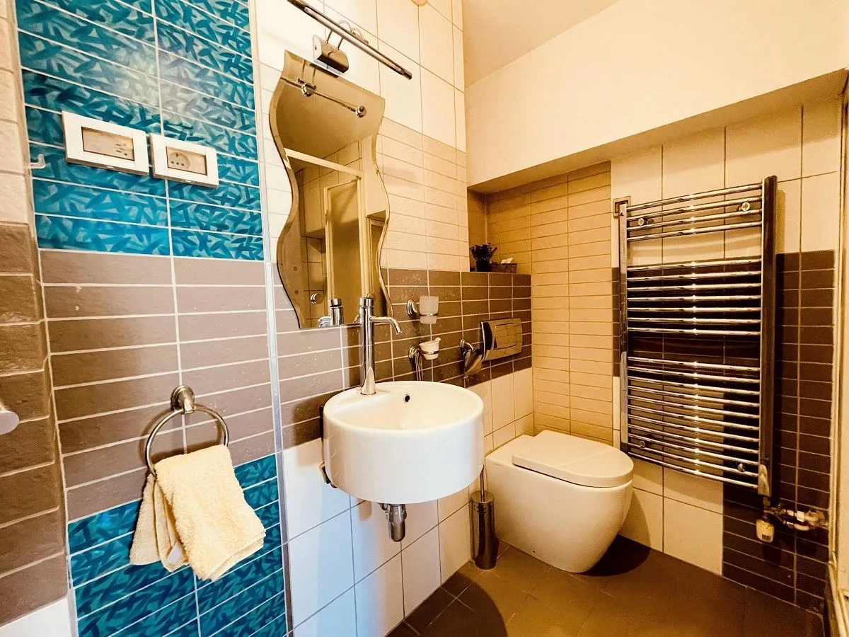 Rent, four bedroom apartment, 118m², Kalenić Pijaca, Vračar Sve Podlokacije