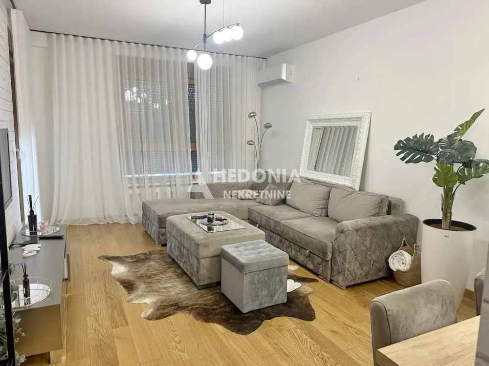Prodaja, dvosoban stan, 54m², Novi Beograd Blok 65, Novi Beograd Sve Podlokacije