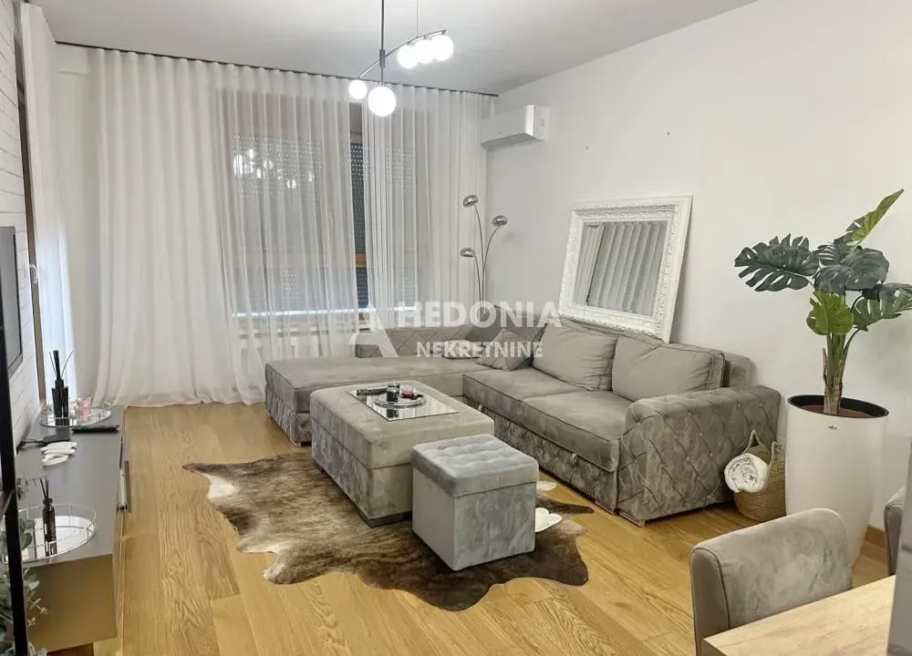 Prodaja, dvosoban stan, 54m², Novi Beograd Blok 65, Novi Beograd Sve Podlokacije