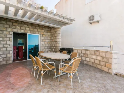 Prodaja, kuća, 200m², Kruče, Ulcinj - image 14