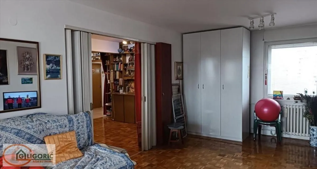 Prodaja, trosoban stan, 101m², Žarkovo, Beograd