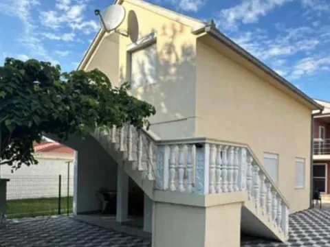 Kuća in Donji Štoj