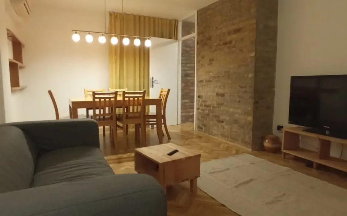 Izdavanje, trosoban stan, 60m², Stari Grad, Beograd