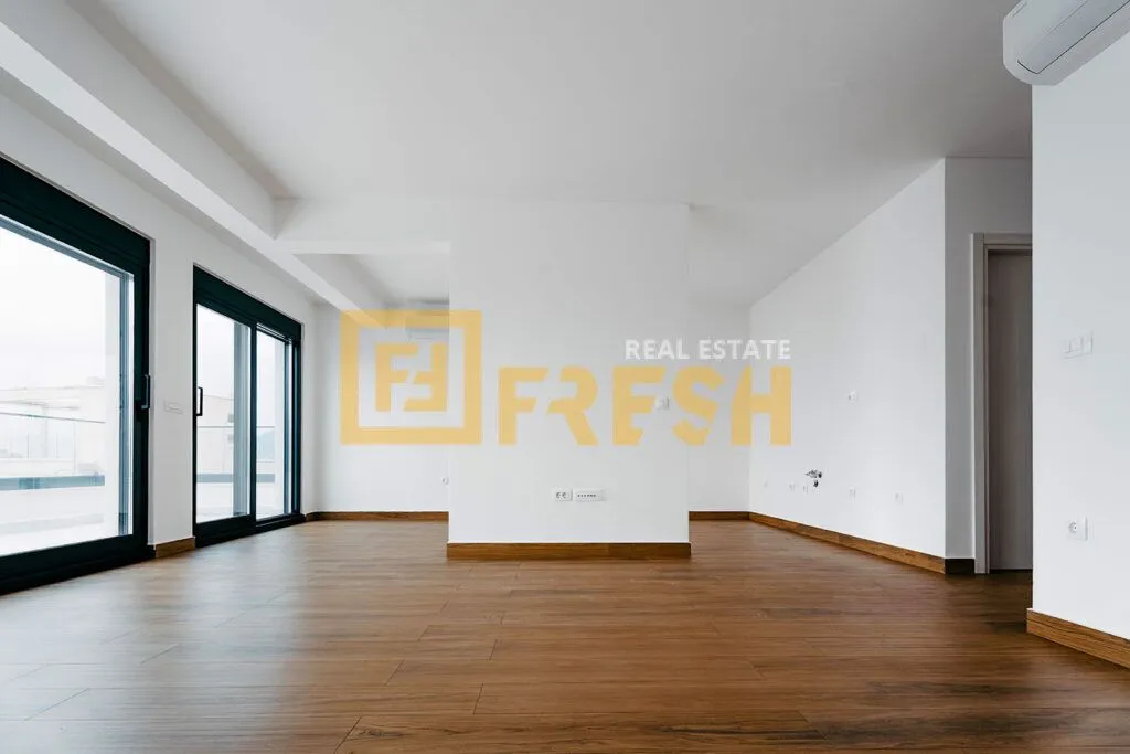 Rent, hospitality venue, 1600m², Budva, Crna Gora