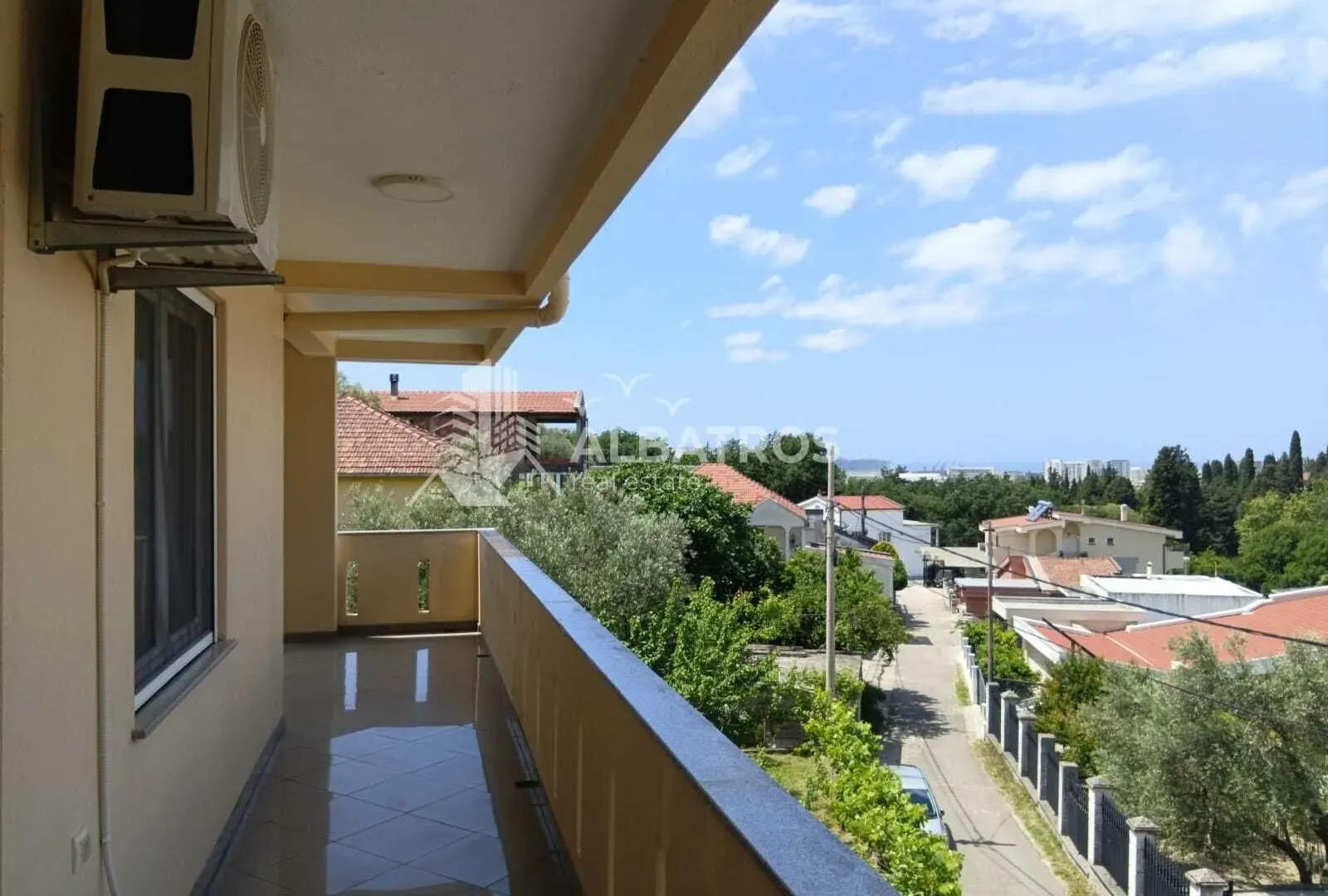 Rent, two bedroom apartment, 90m², Bar, Crna Gora