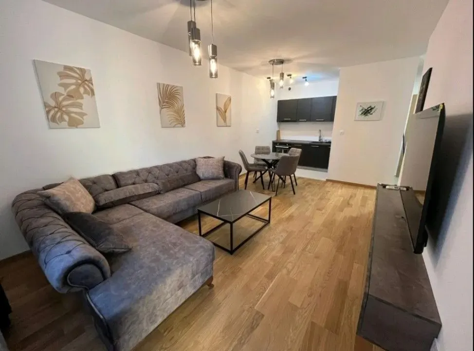 Izdavanje, jednosoban stan, 45m², City Kvart, Podgorica