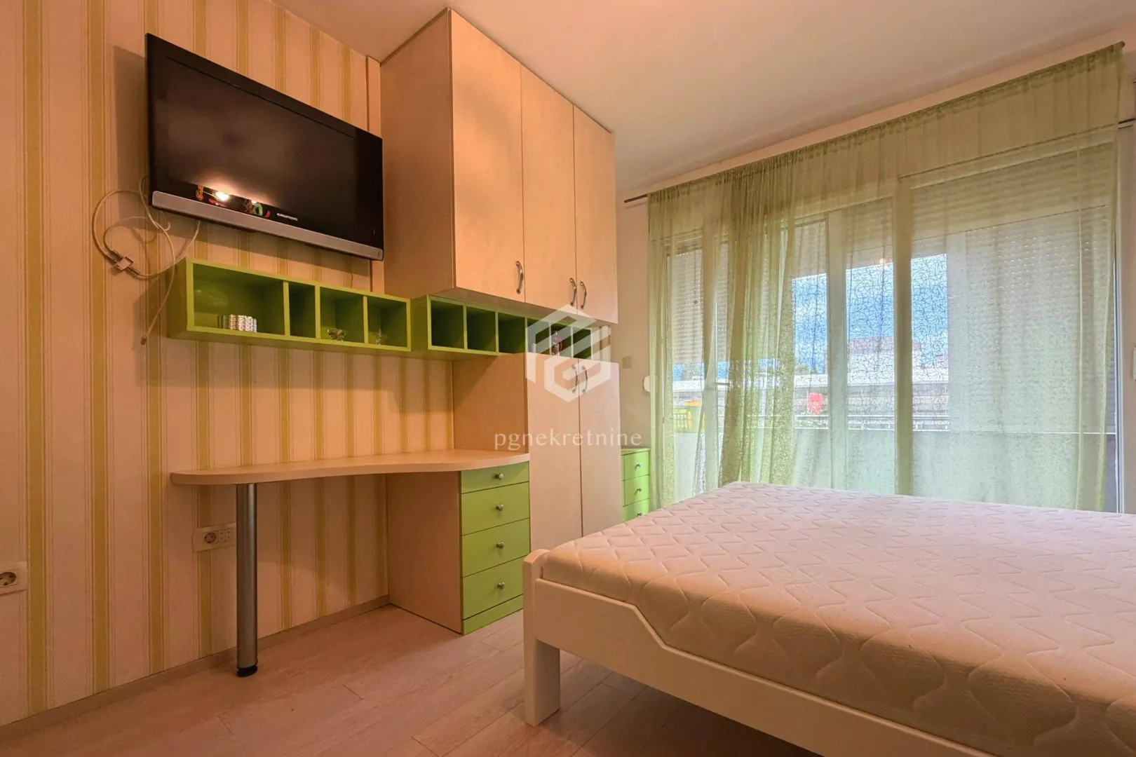 Rent, one bedroom apartment, 54m², Preko Morače, Podgorica