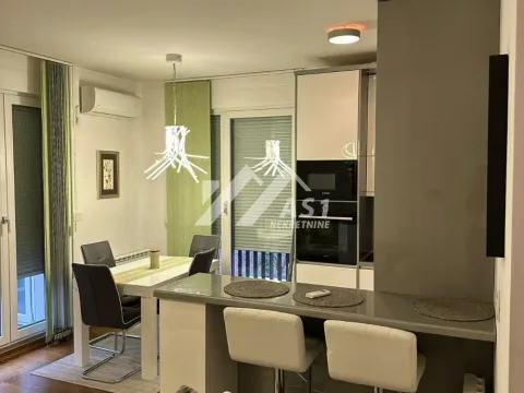 Izdavanje, trosoban stan, 60m², Grbavica, Novi Sad Sve Podlokacije - image 2