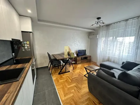 Prodaja, jednosoban stan, 30m², Detelinara, Novi Sad Sve Podlokacije - image 1