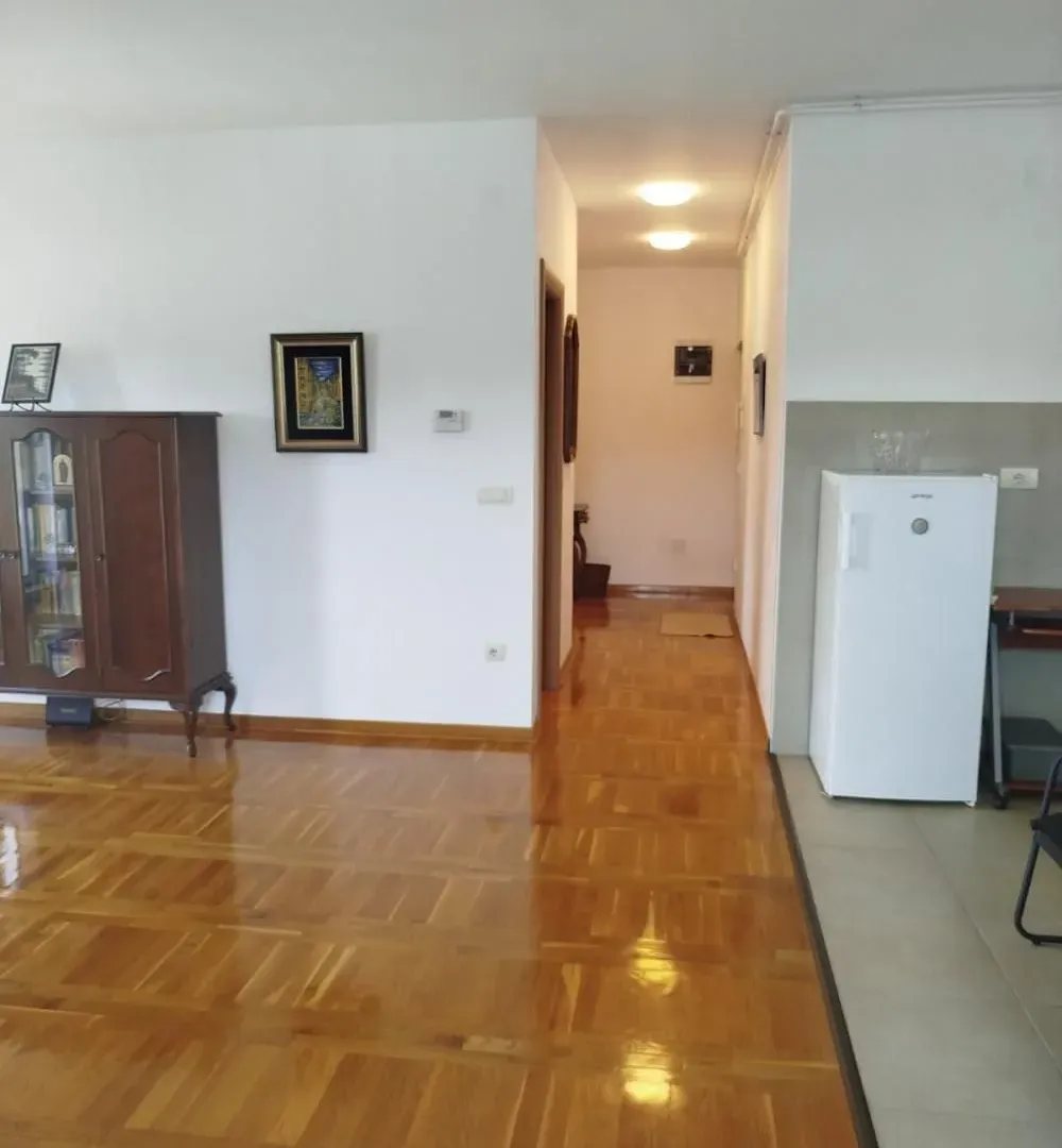 Prodaja, dvosoban stan, 69m², Stari Košutnjak, Rakovica