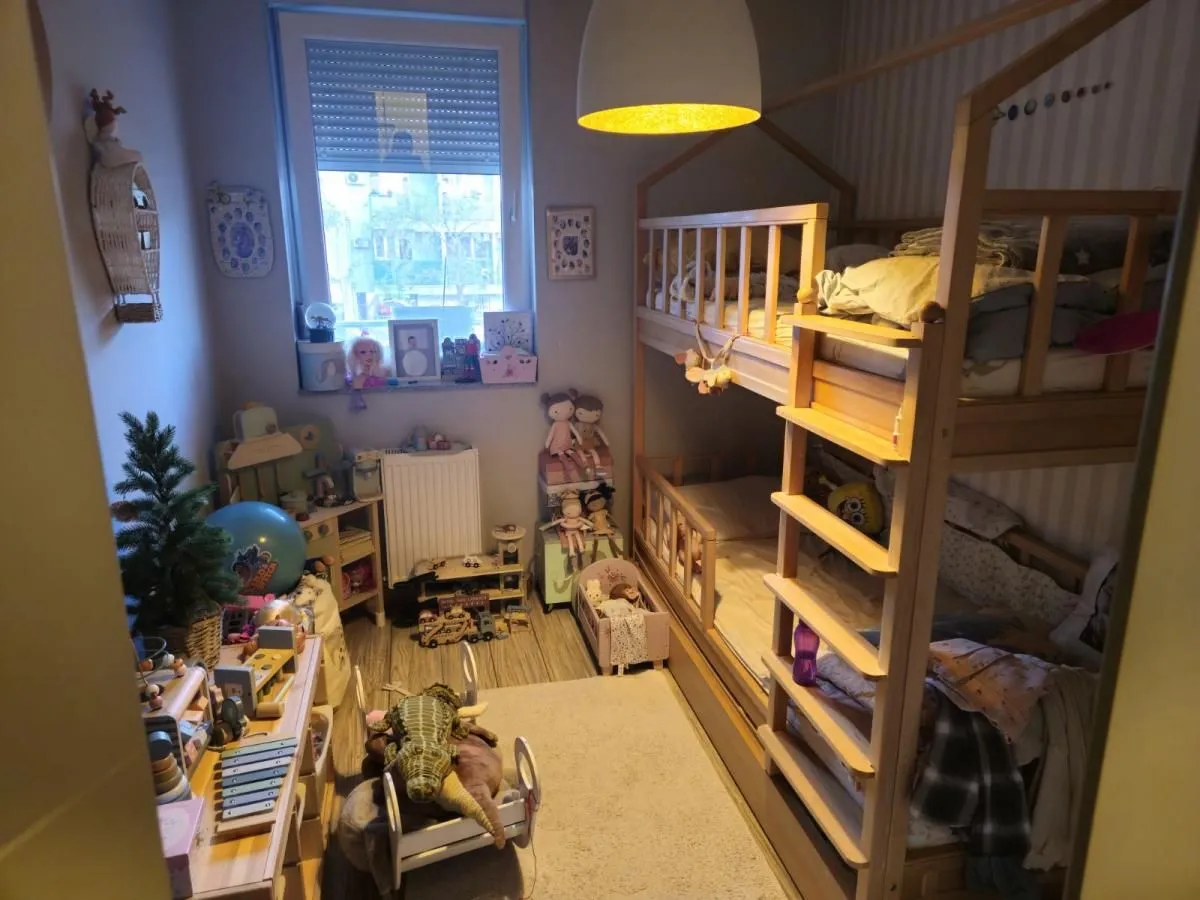 Prodaja, trosoban stan, 65m², Sajmište, Novi Sad