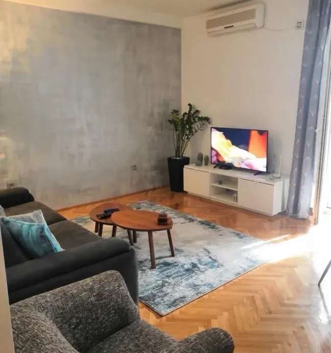 Prodaja, dvosoban stan, 64m², Centar, Novi Sad