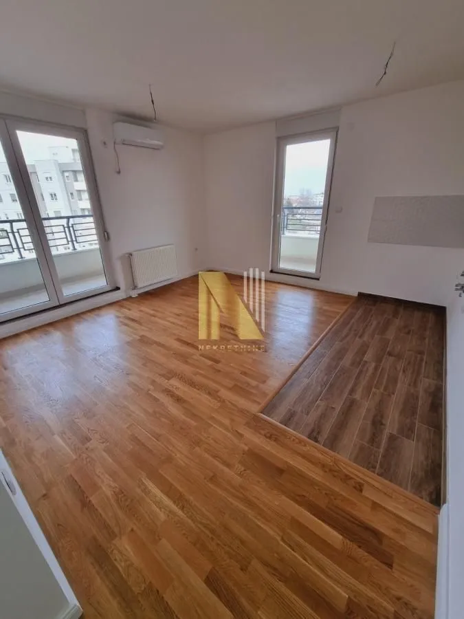 Prodaja, trosoban stan, 63m², Bulevar patrijarha Pavla, Novi Sad Sve Podlokacije